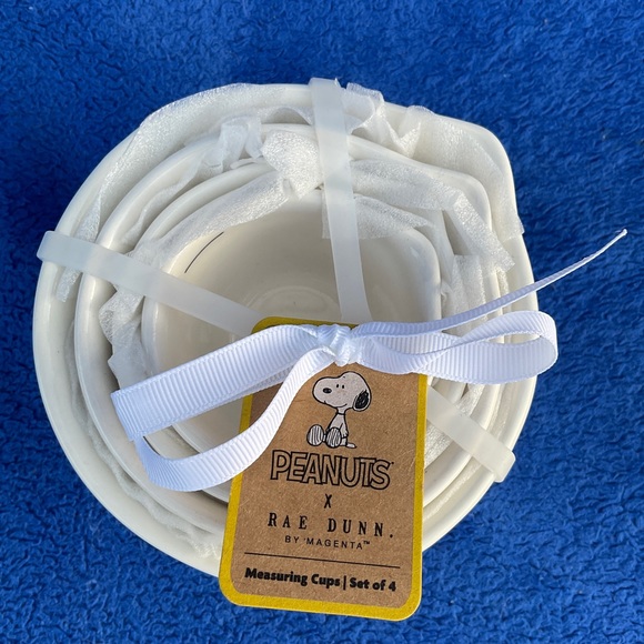 Peanuts Snoopy X Rae Dunn Measuring Cups - Picture 3 of 6